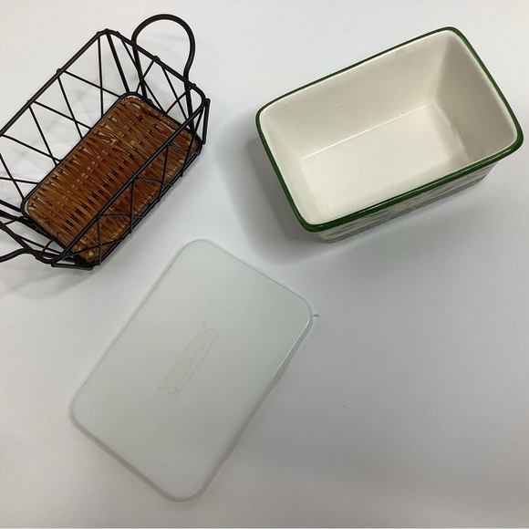 Lot of 2 Temptations Old World Green Small Baking Dishes Oval Rectangular Rack